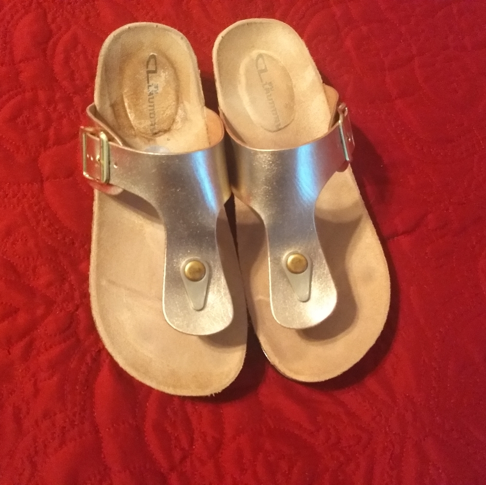 Women's Gold Sandals Sz 7